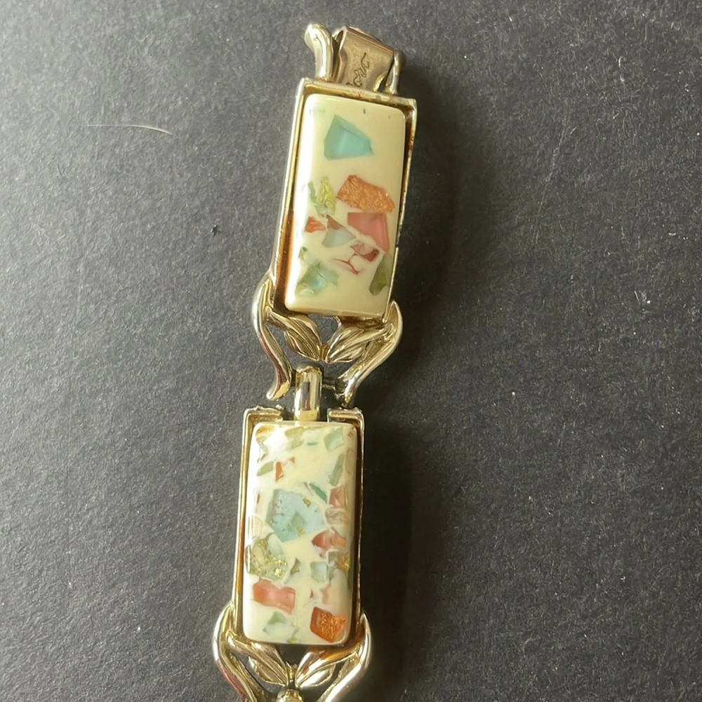 Vintage Coro confetti bracelet earrings set gold tone lucite thermoset - Picture 8 of 9